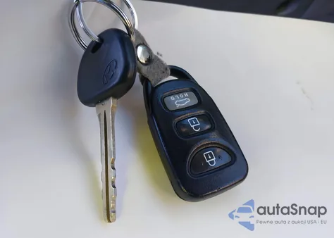 2011 Hyundai Elantra Gls z USA, uszkodzony, nr VIN 5NPDH4AE2BH054269